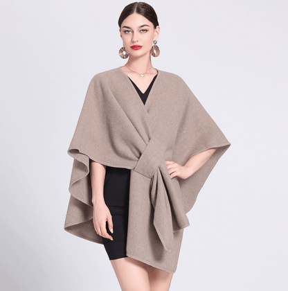 Poncho Cocooning ~ Douceur et élégance au quotidien